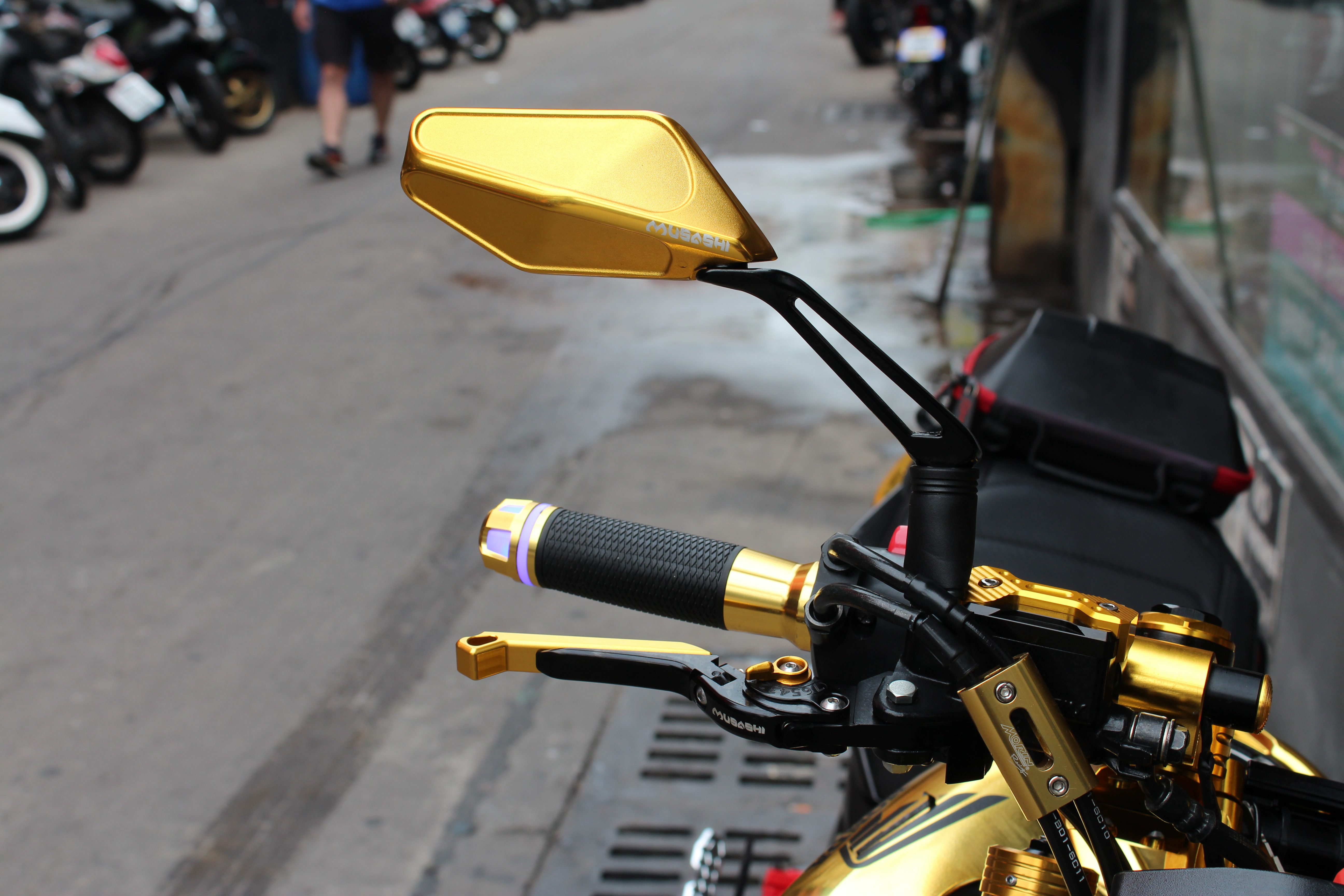 Sprint Mirror