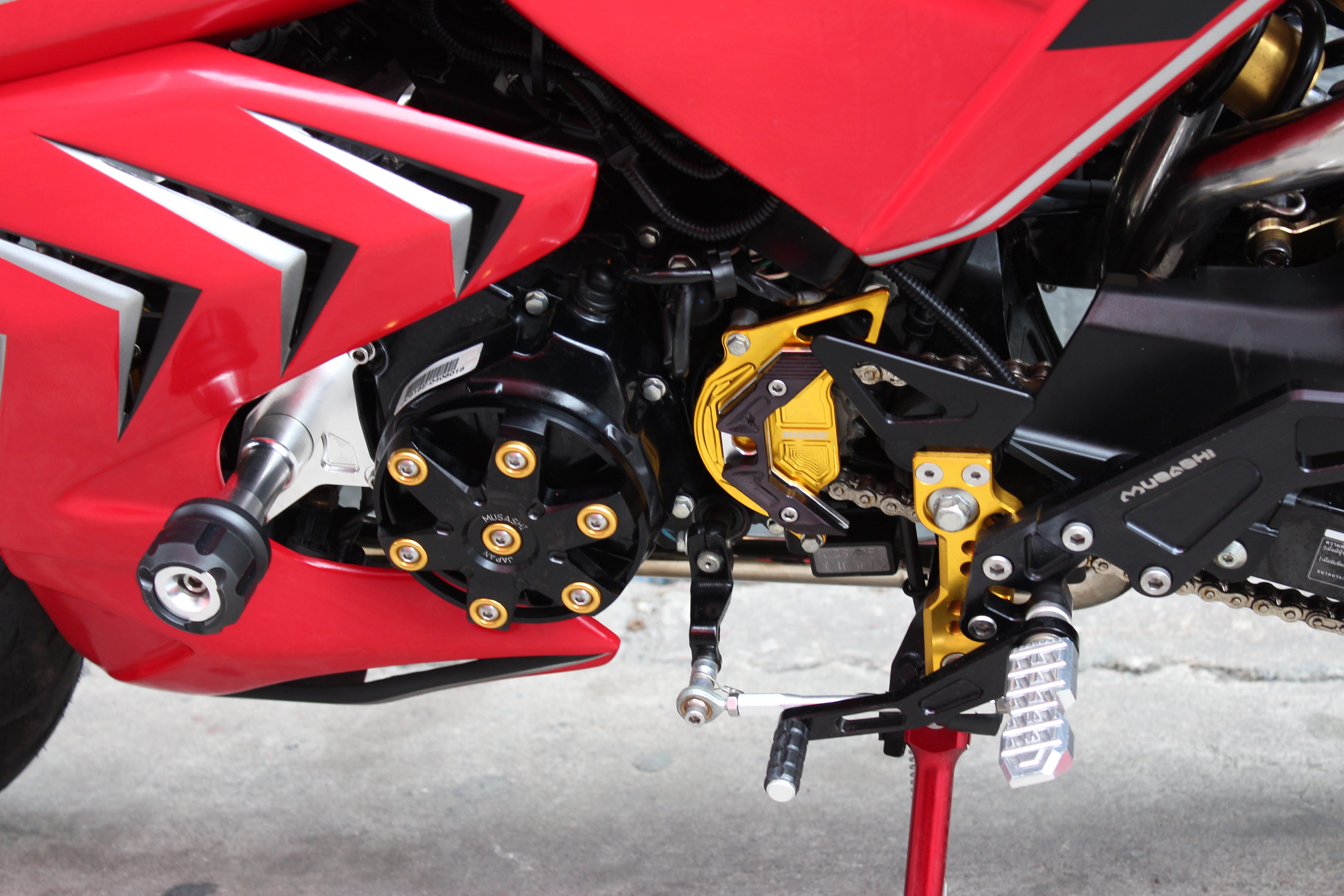 Honda MSX SF 125 -RED