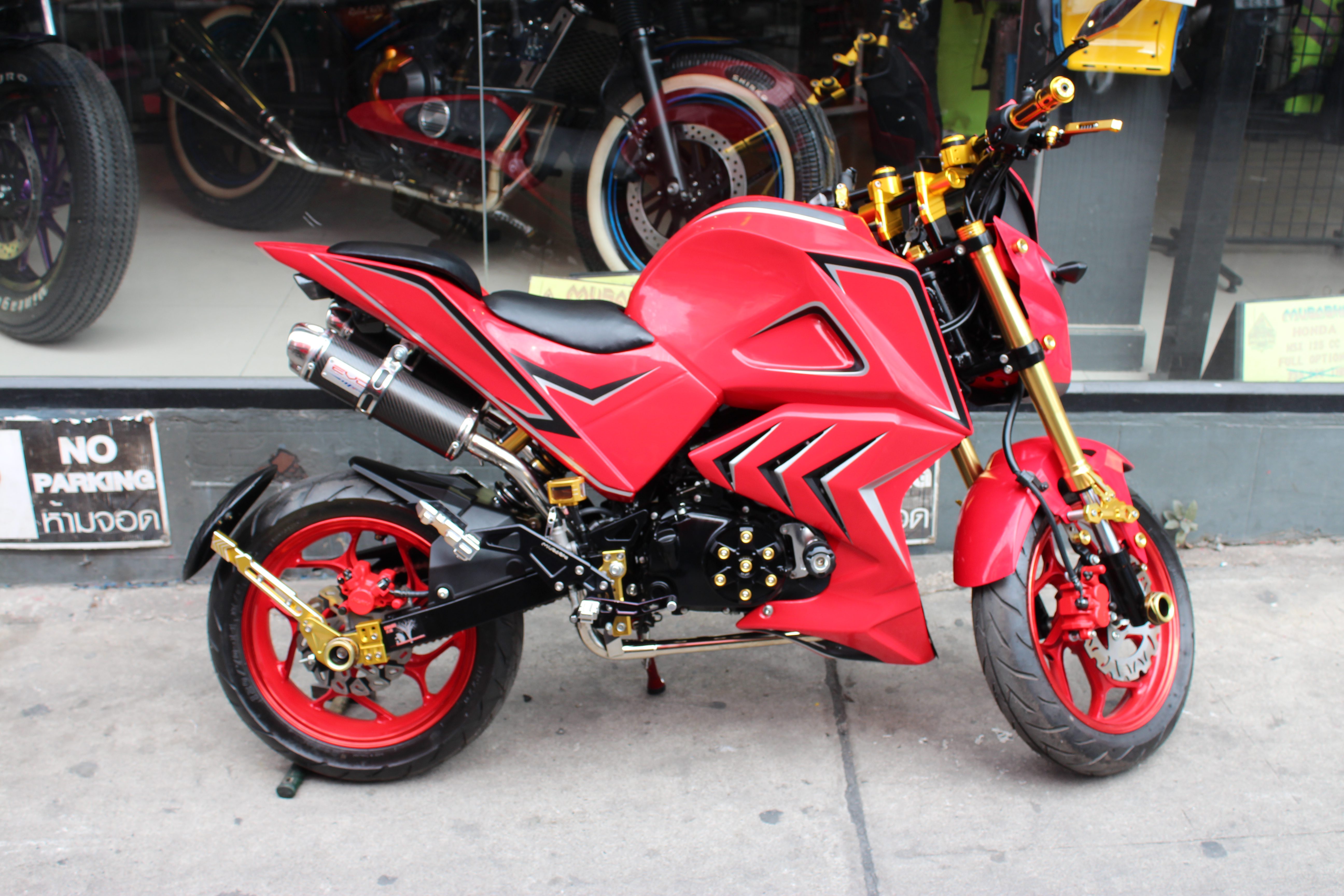 Honda MSX SF 125 -RED